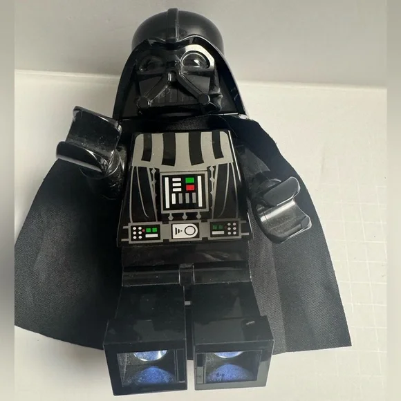LEGO Star Wars Darth Vader Flashlight with light-up feet(batteries not included) - Picture 9 of 10